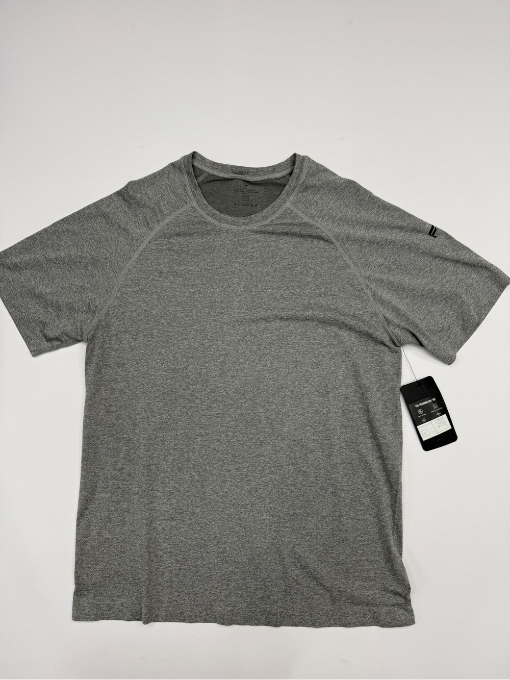 NWT Fabletics Men’s XL Gray Training Day Tee Short Sleeve Athletic Shirt